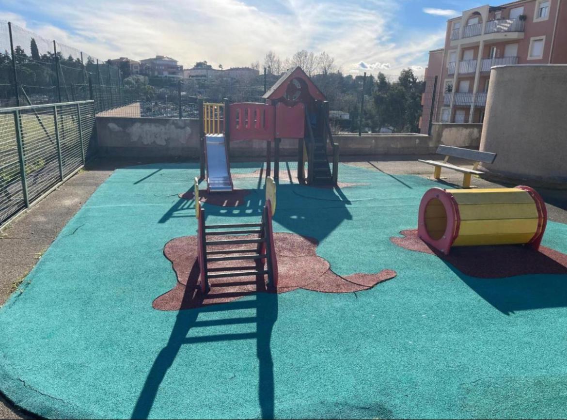 Studio Dans Residence, Piscine Lagon, Tennis Et Aire De Jeux Frejus Bagian luar foto