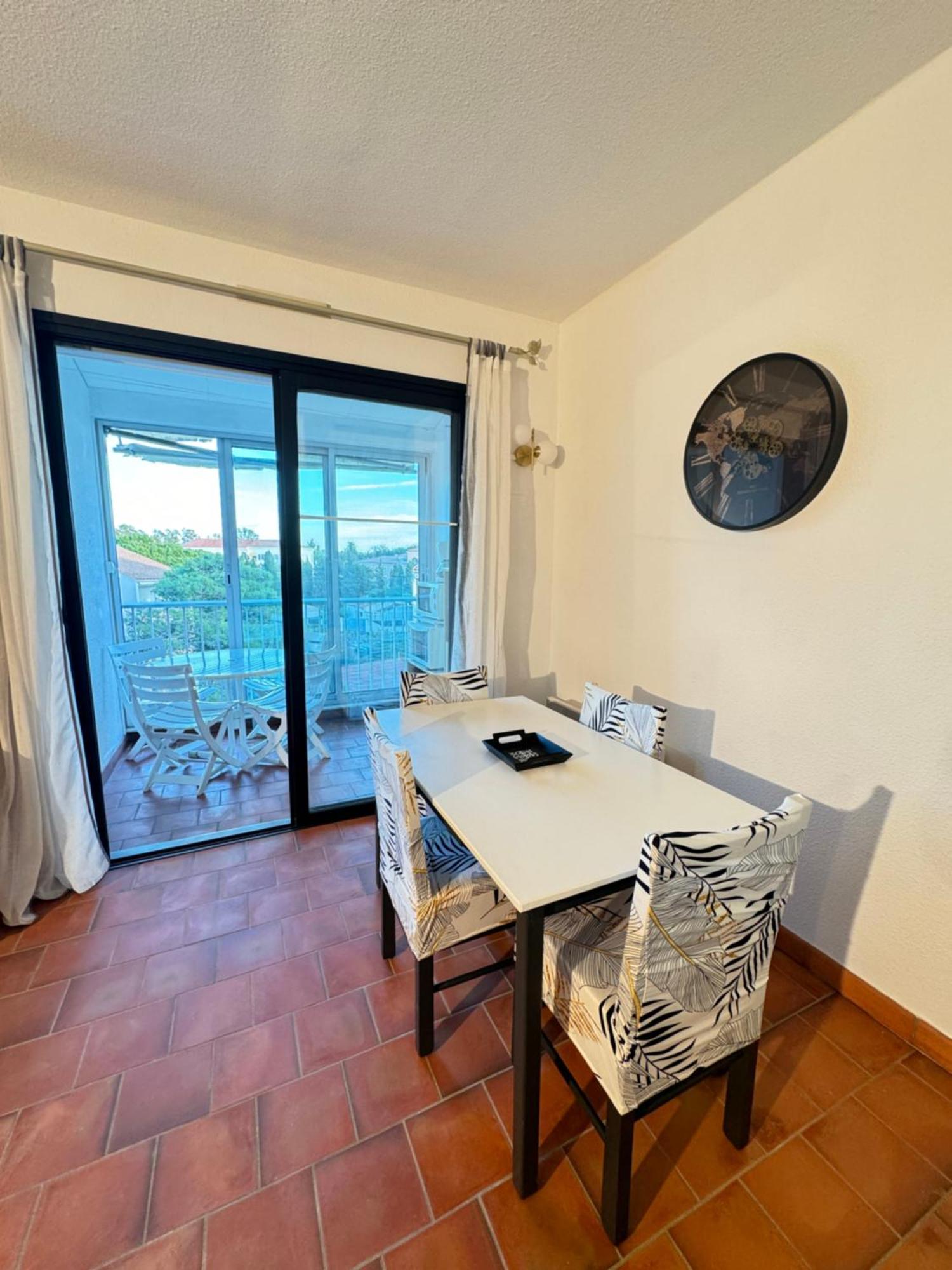 Studio Dans Residence, Piscine Lagon, Tennis Et Aire De Jeux Frejus Bagian luar foto